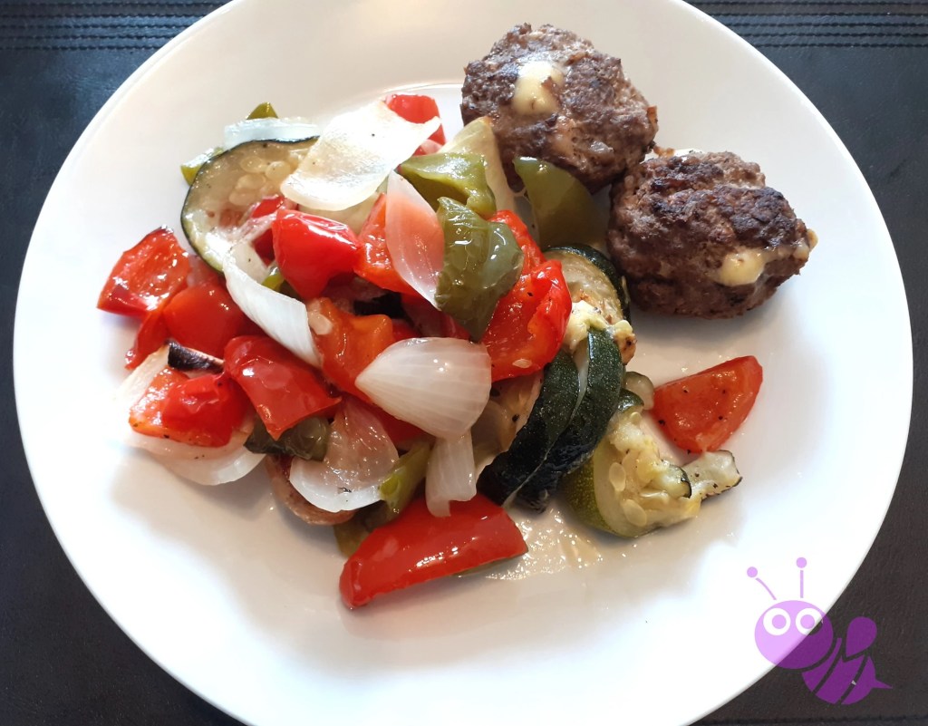 Fleischpflanzerl mit Käse&nbsp;gefüllt