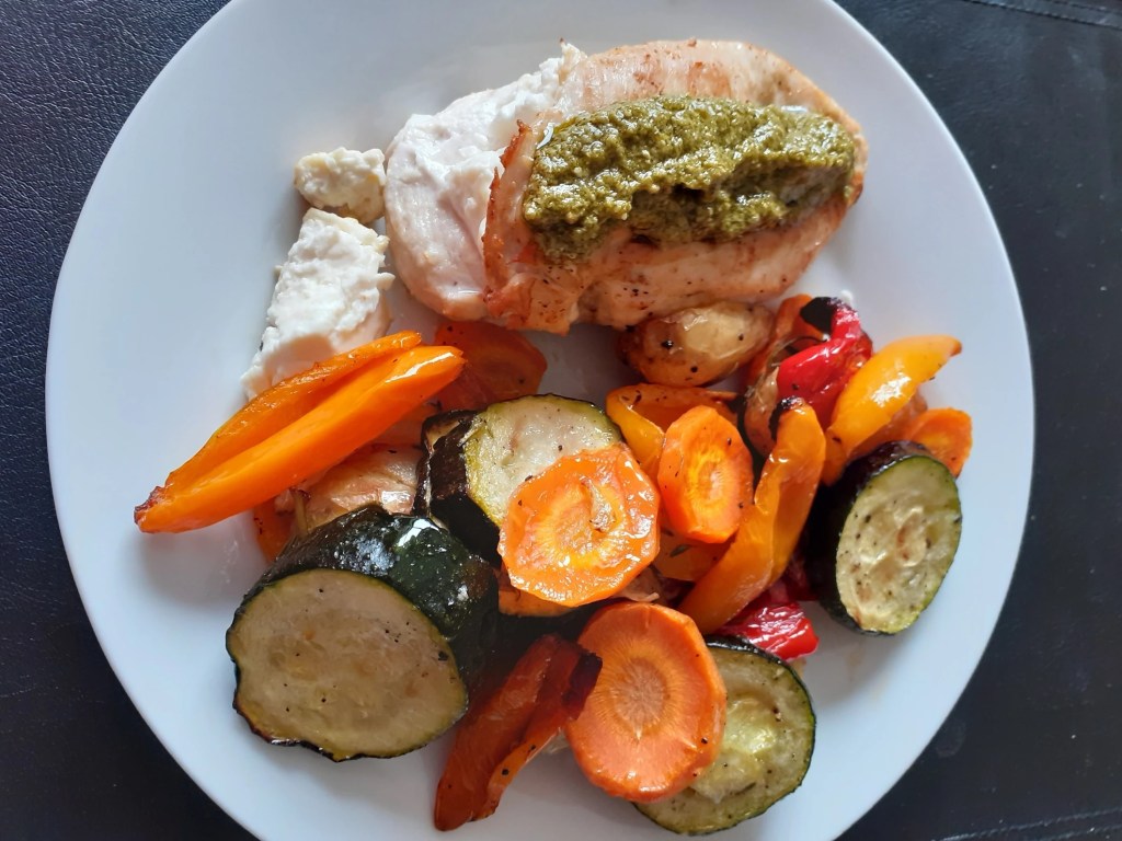 Hühnerbrust mit Feta gefüllt und Ofengemüse 