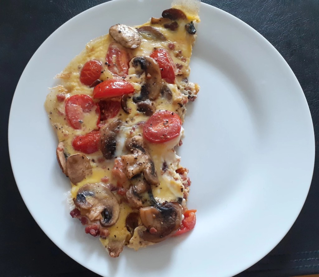 Omelett mit Pilzen und&nbsp;Tomaten